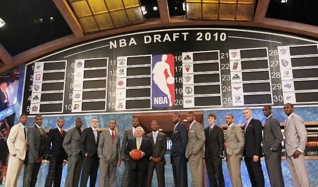 nba2010年第17顺位是谁图1