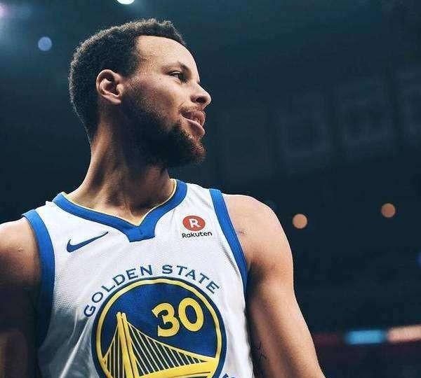 如何看待今年nba总决赛猛龙球迷比勇士球迷多图10