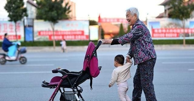 妈妈越坏孩子越优秀的霸气说说(妈妈越努力孩子越优秀)图3