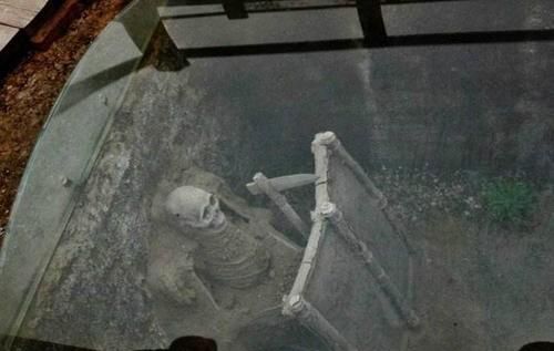 古代帝王死了为什么要让别人陪葬图6