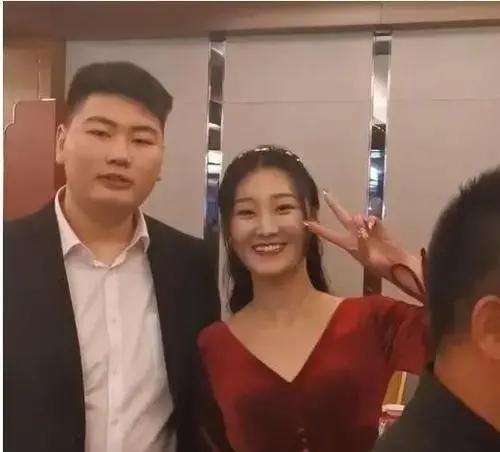 如果陈亚男想给你当老婆,你会娶她吗图2