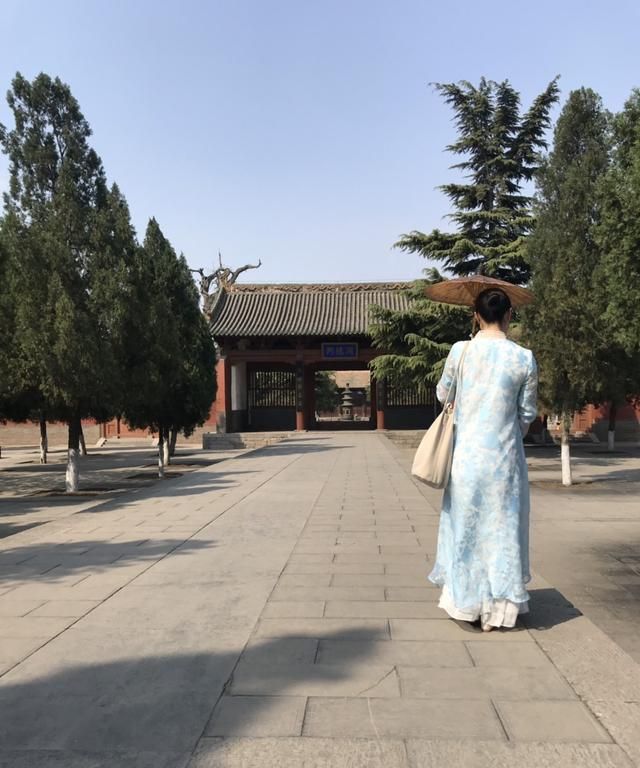 对住宿要比较高，一般都会订豪华型的，这次和朋友去旅行因为住宿发生分歧，怎么办图2