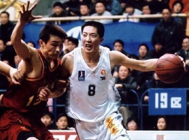 回顾cba联赛26年的历史,cba各赛季回忆图1