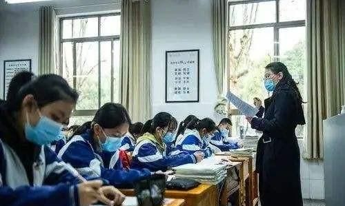 中国有境外输入病例还敢开学吗,黑龙江今天境外输入病例行程轨迹图1