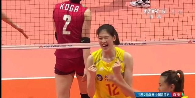 中国女排3-0日本女排，李盈莹替补，朱婷第三局连得4分逆转形势，如何评价本场比赛图7