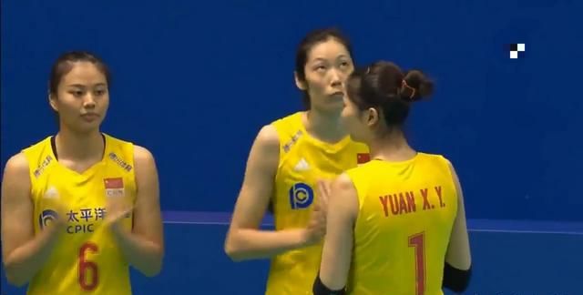 中国女排3-0日本女排，李盈莹替补，朱婷第三局连得4分逆转形势，如何评价本场比赛图11