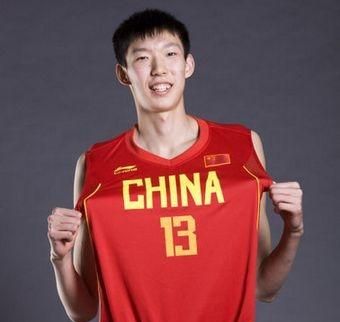 周琦自黑失业半年，积蓄不够抵房贷，3年CBA、2年NBA，周琦一共赚了多少薪水图7