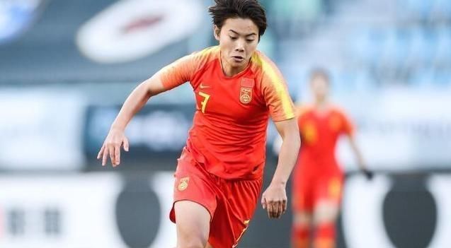 女足上半场0-2暂时落后，为什么会声讨贾秀全下课图4