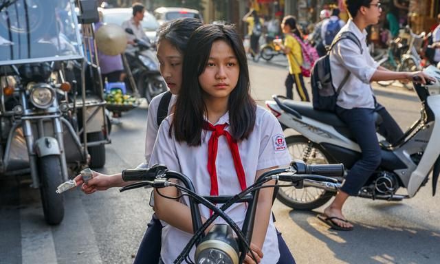 女孩现在初一，预计考不上普高，现在怎样规划后面的人生图4