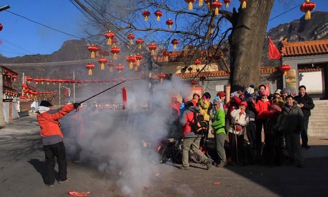 有些人认为春节没了年味，你感觉现在过年还有小时候的年味吗图2