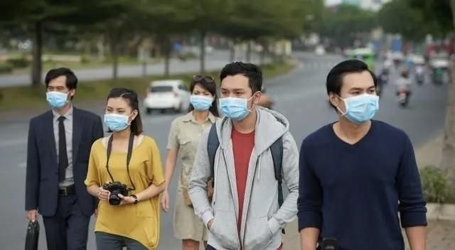 大学陆续发布开学通知了，在外地读书的湖北籍大学生怎么办也跟着一起开学吗图6