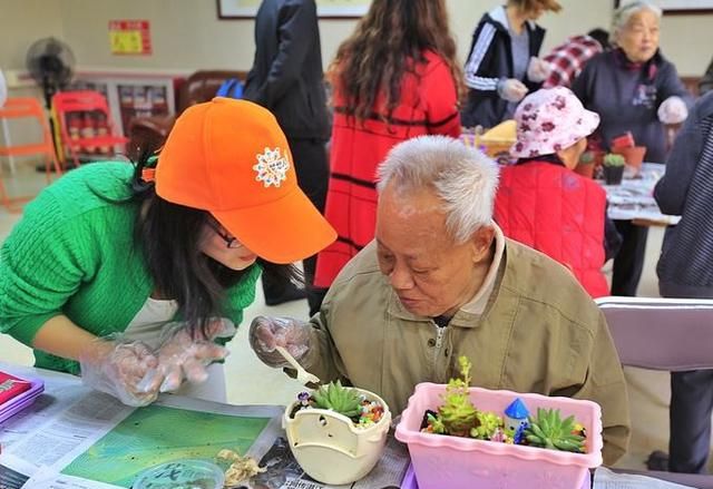 母亲节给婆婆发红包200少吗图4