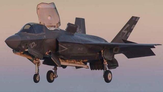 日本正式敲定F-35B上出云号,中国的舰载机实力怎么样?图6