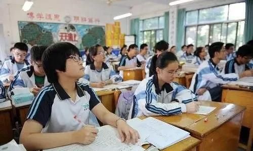 武汉市这学期还能正常开学吗?请各位大神分析一下图2