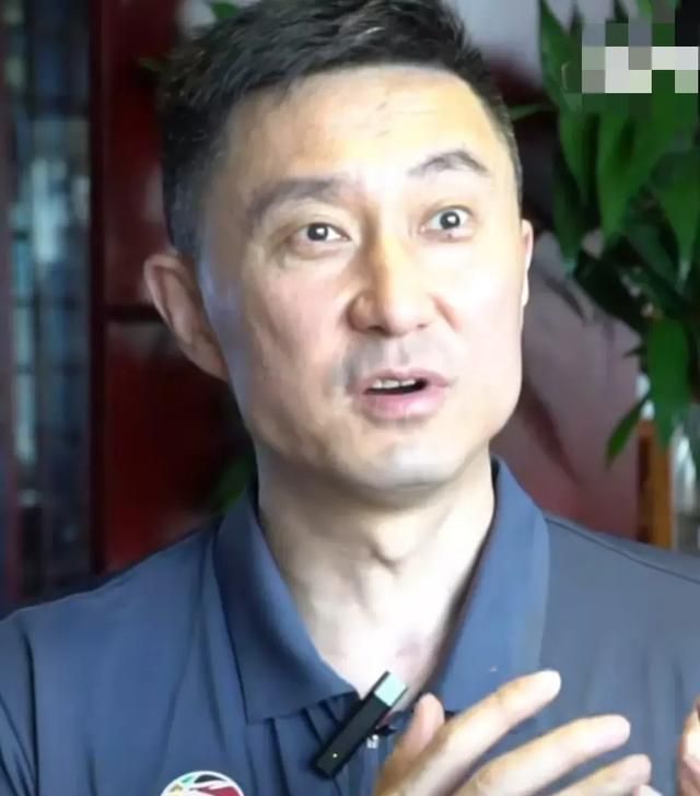 杜锋与郭士强相比谁的执教水平更高两人谁的荣誉和地位更高图3