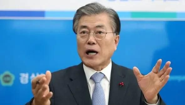 韩国总统文在寅的民意支持率已连续4周骤降至43%，与心腹曹国腐败案件有关系吗图10