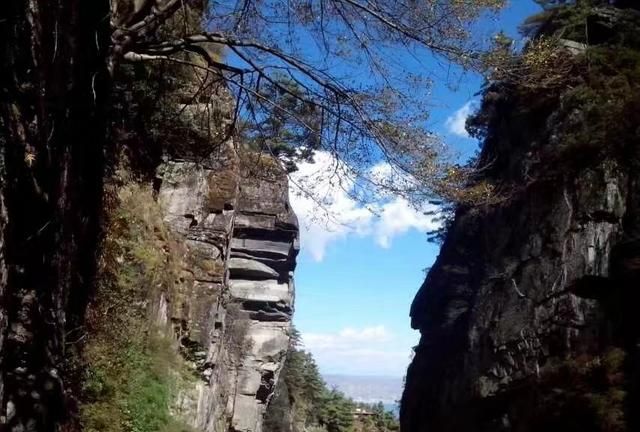 来云南旅行，你最向往的地方是哪里，最喜欢吃的一道菜是什么图3