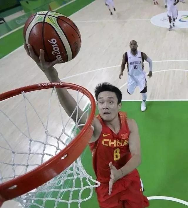 中国队男篮历史最强阵容图5